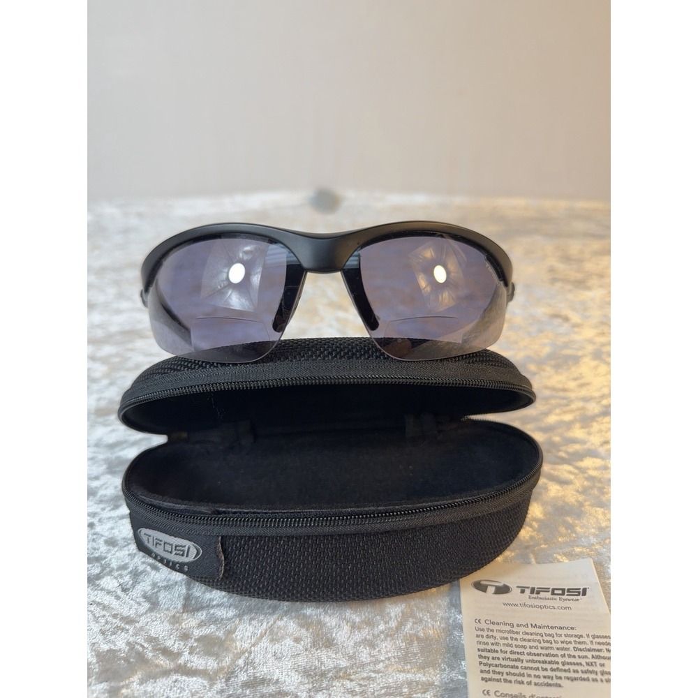 Tifosi Sunglasses  Black Wraparound Sport Performance Eyewear Case